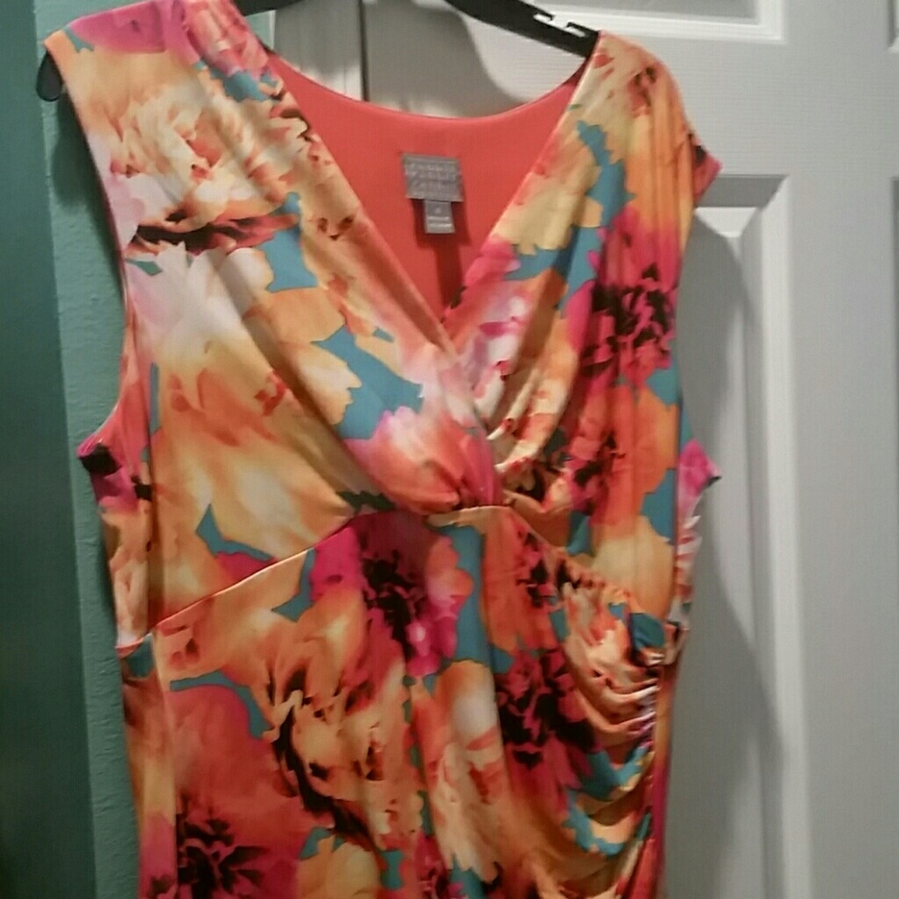 Beautiful colorful floral dress size 16